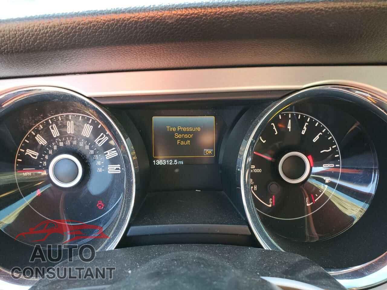 FORD MUSTANG 2014 - 1ZVBP8CF0E5267729