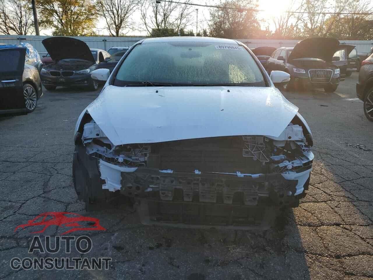 FORD FOCUS 2016 - 1FADP3F26GL386865