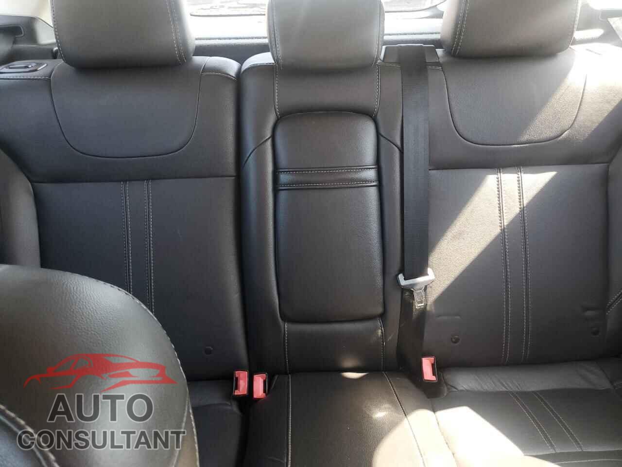 FORD FOCUS 2013 - 1FADP3K22DL128554