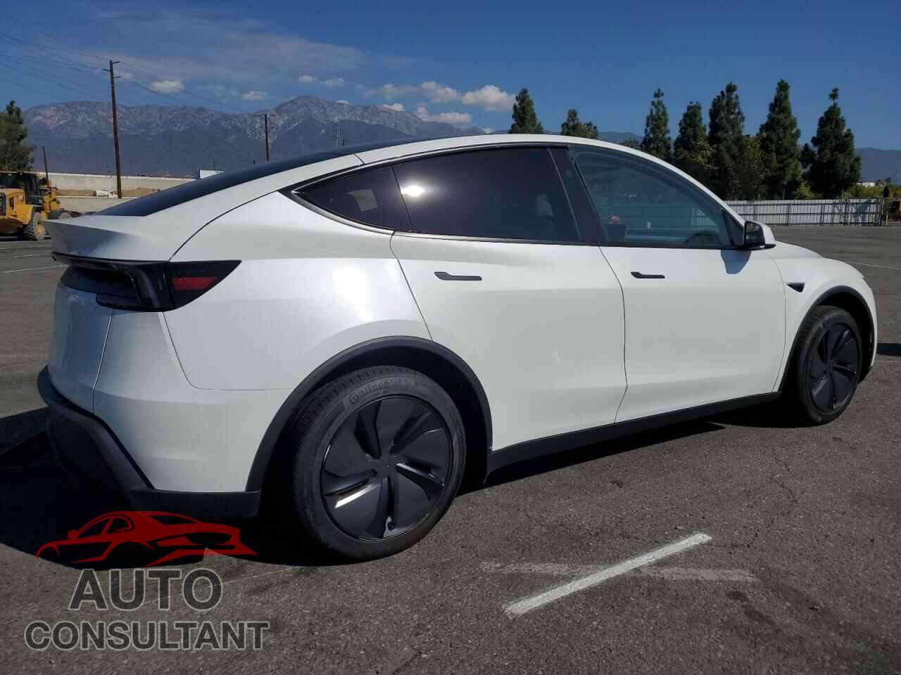 TESLA MODEL Y 2026 - 7SAYGDED1TF396692
