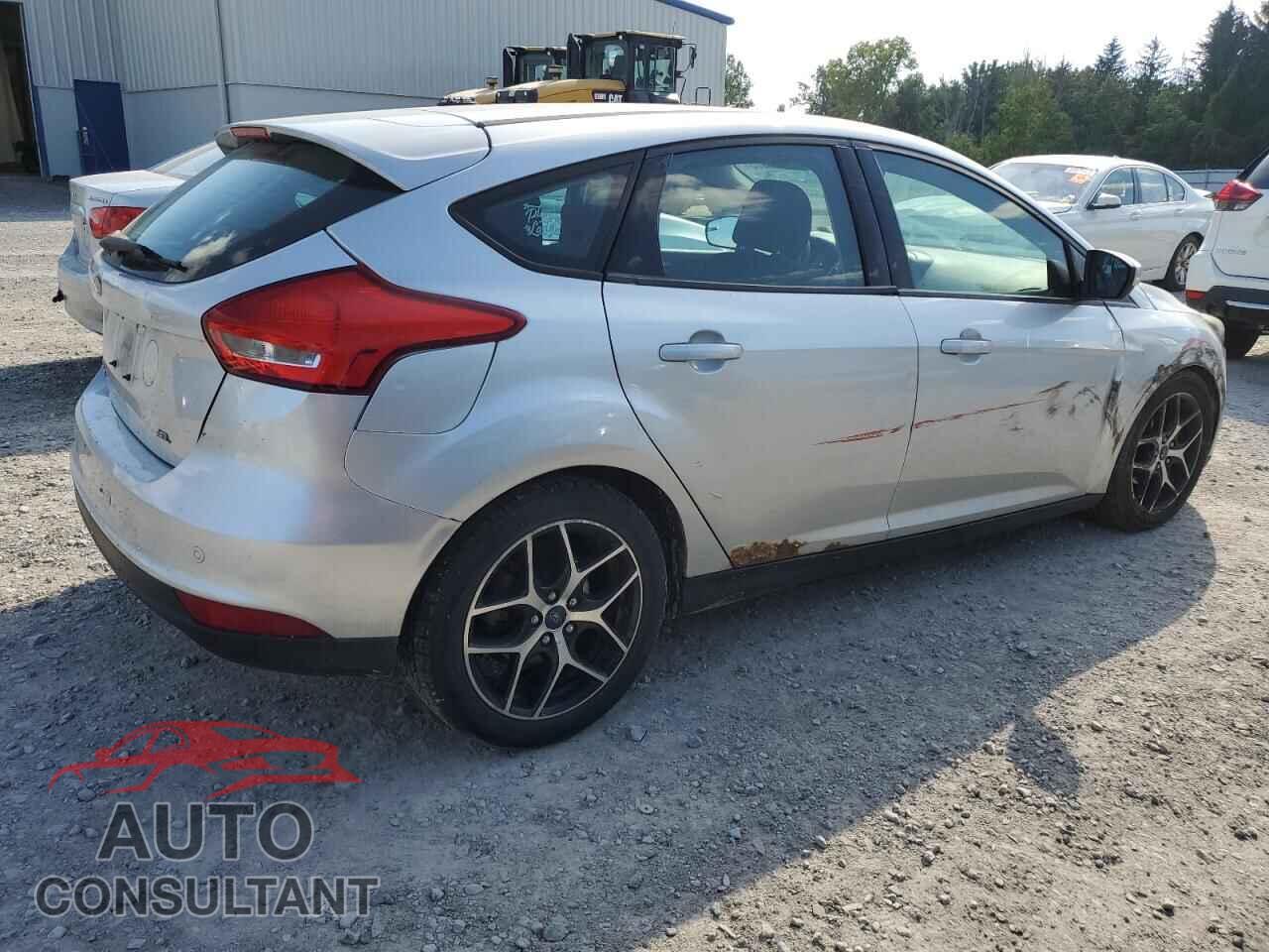 FORD FOCUS 2017 - 1FADP3M21HL264550