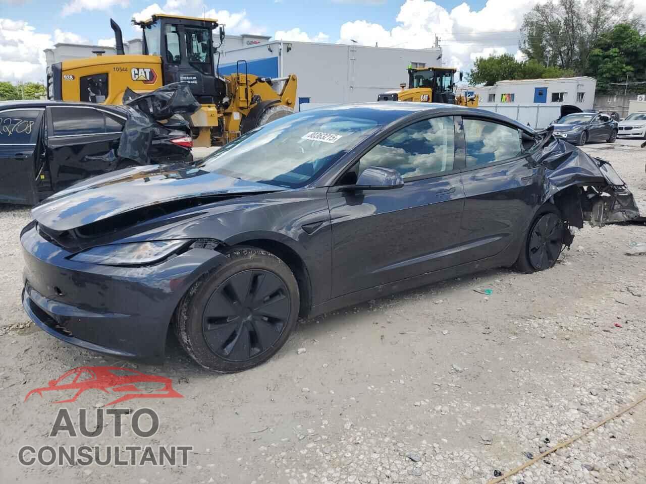 TESLA MODEL 3 2025 - 5YJ3E1EA4SF914102