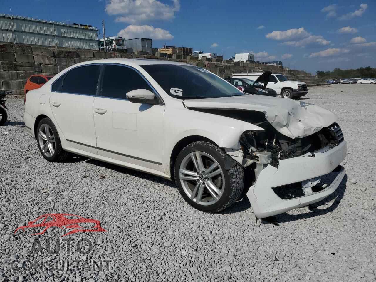 VOLKSWAGEN PASSAT 2012 - 1VWCN7A38CC016530