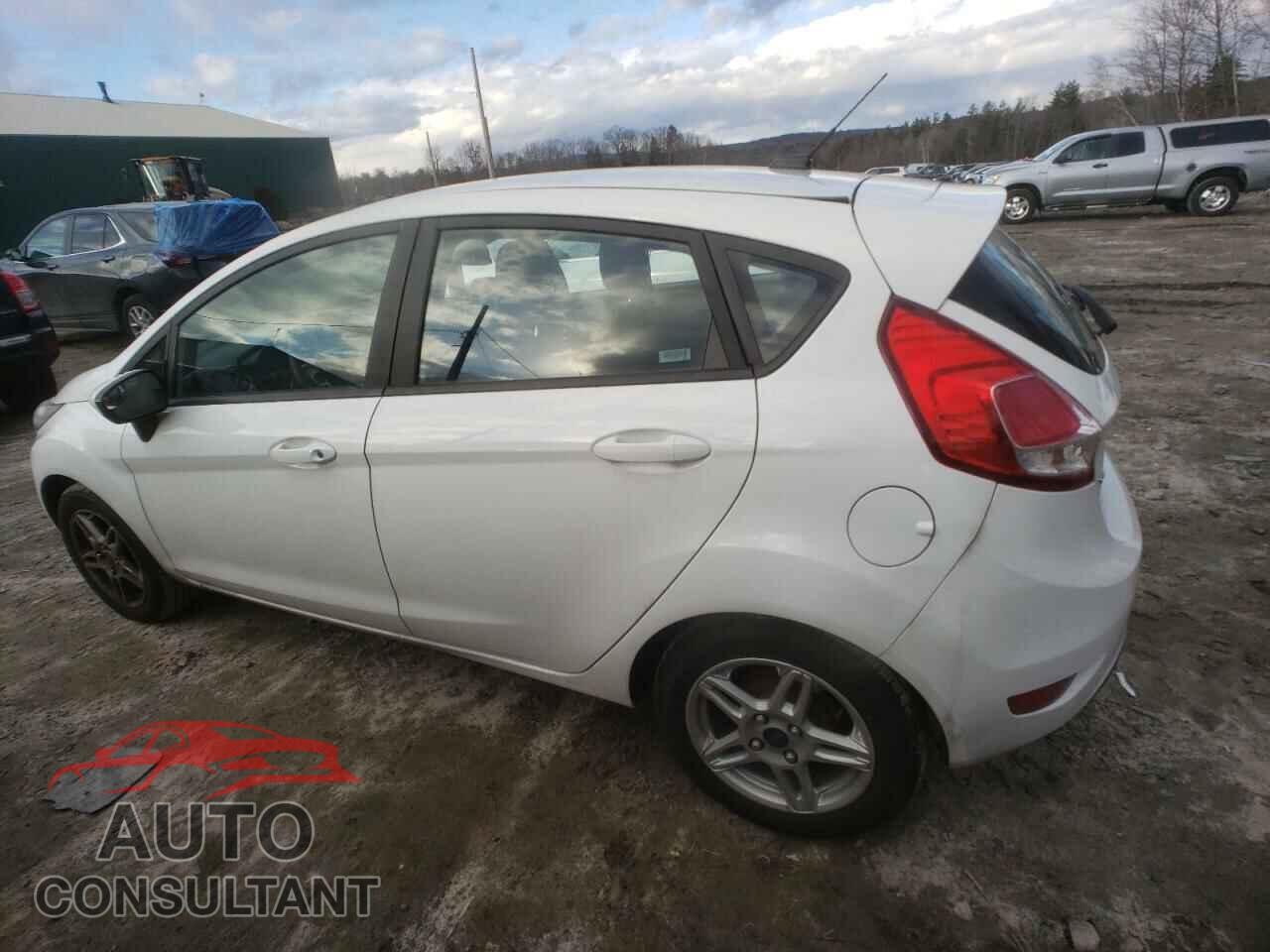 FORD FIESTA 2017 - 3FADP4EJ2HM130897