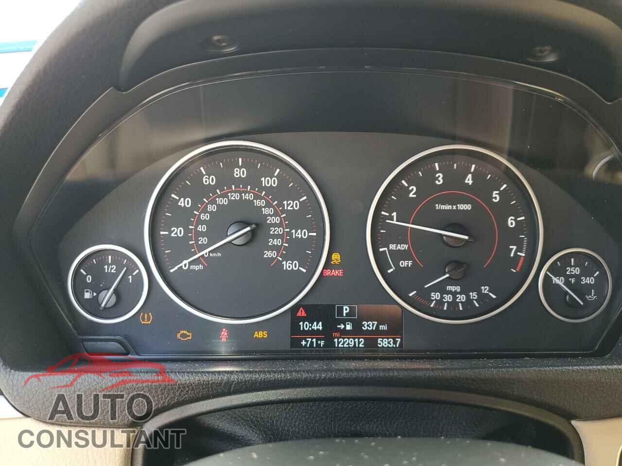 BMW 3 SERIES 2016 - WBA8E9C51GK644568
