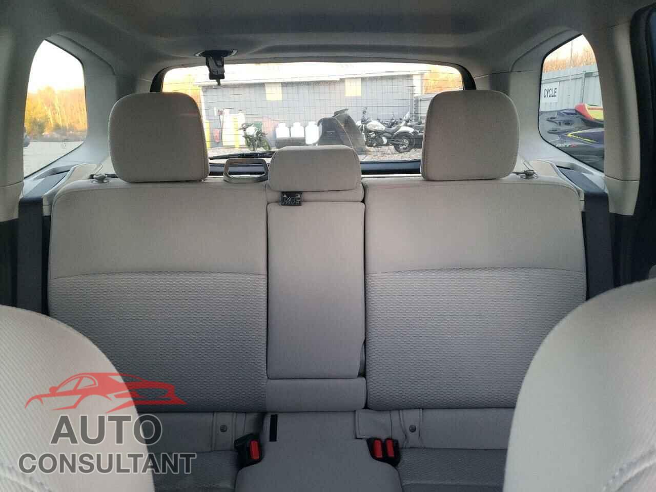 SUBARU FORESTER 2017 - JF2SJAEC4HH548628