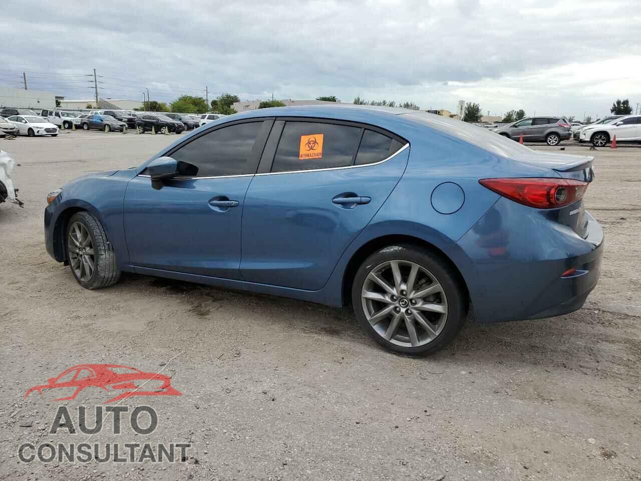 MAZDA 3 2018 - 3MZBN1V39JM204844