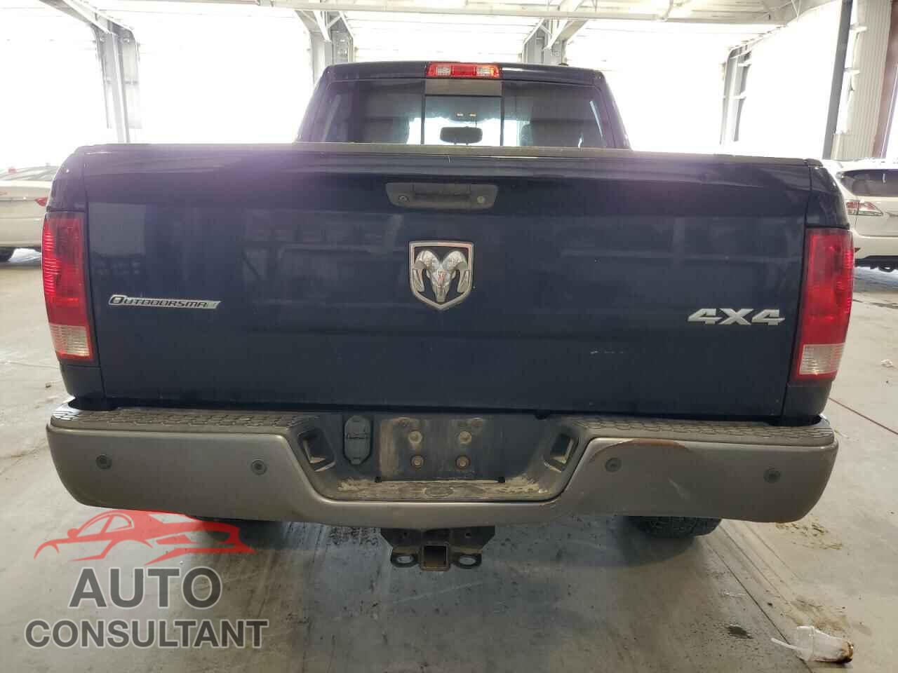 DODGE RAM 1500 2012 - 1C6RD7GT1CS251033
