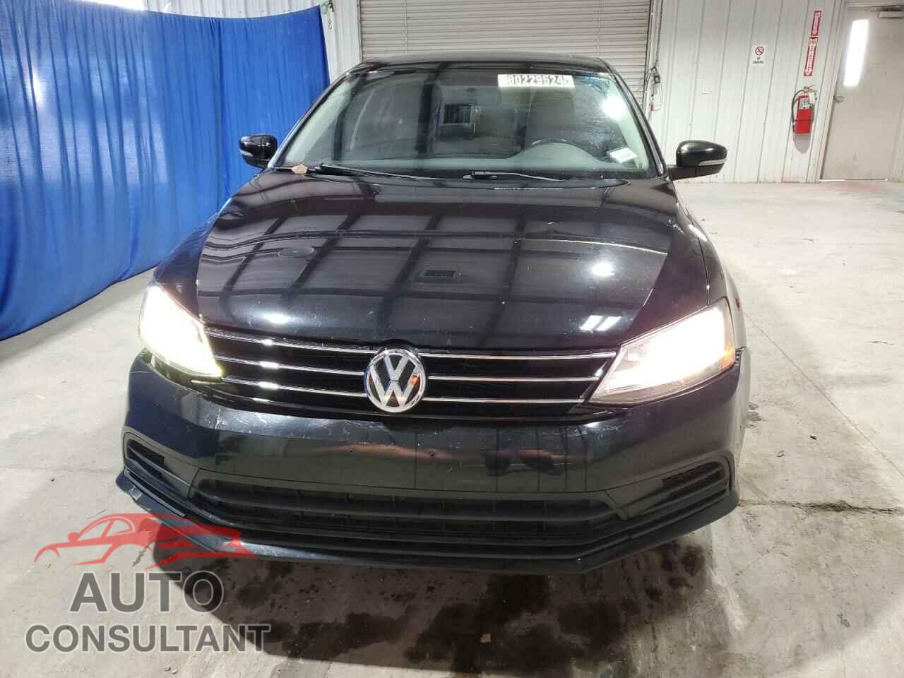 VOLKSWAGEN JETTA 2017 - 3VWDB7AJ8HM400339