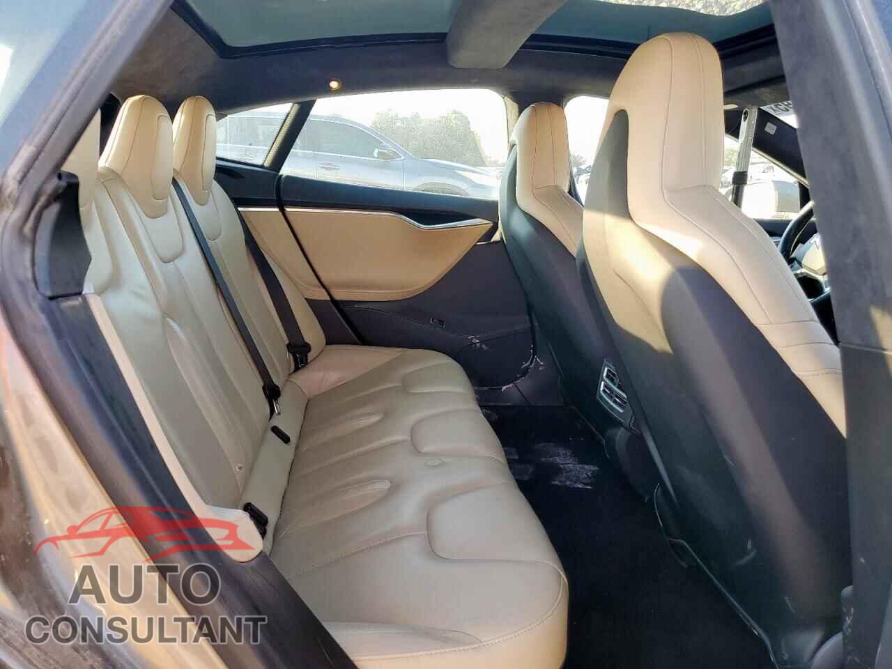 TESLA MODEL S 2015 - 5YJSA1E28FF107829