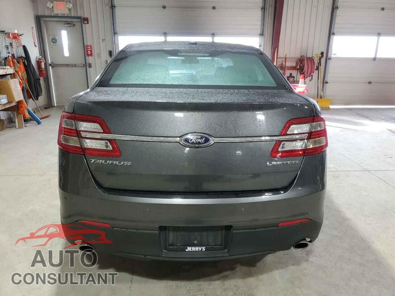 FORD TAURUS 2017 - 1FAHP2F85HG117721