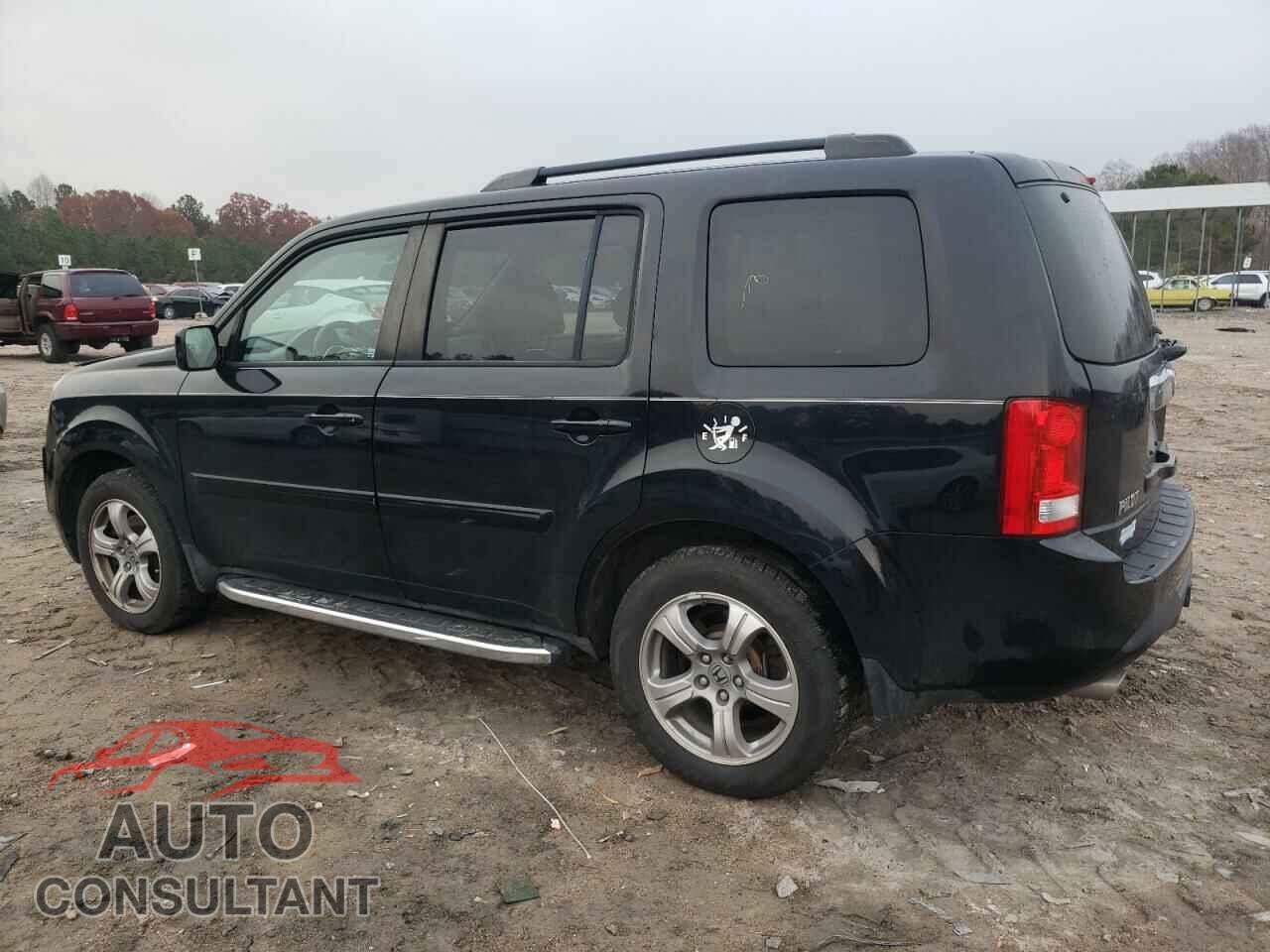 HONDA PILOT 2013 - 5FNYF4H56DB025369