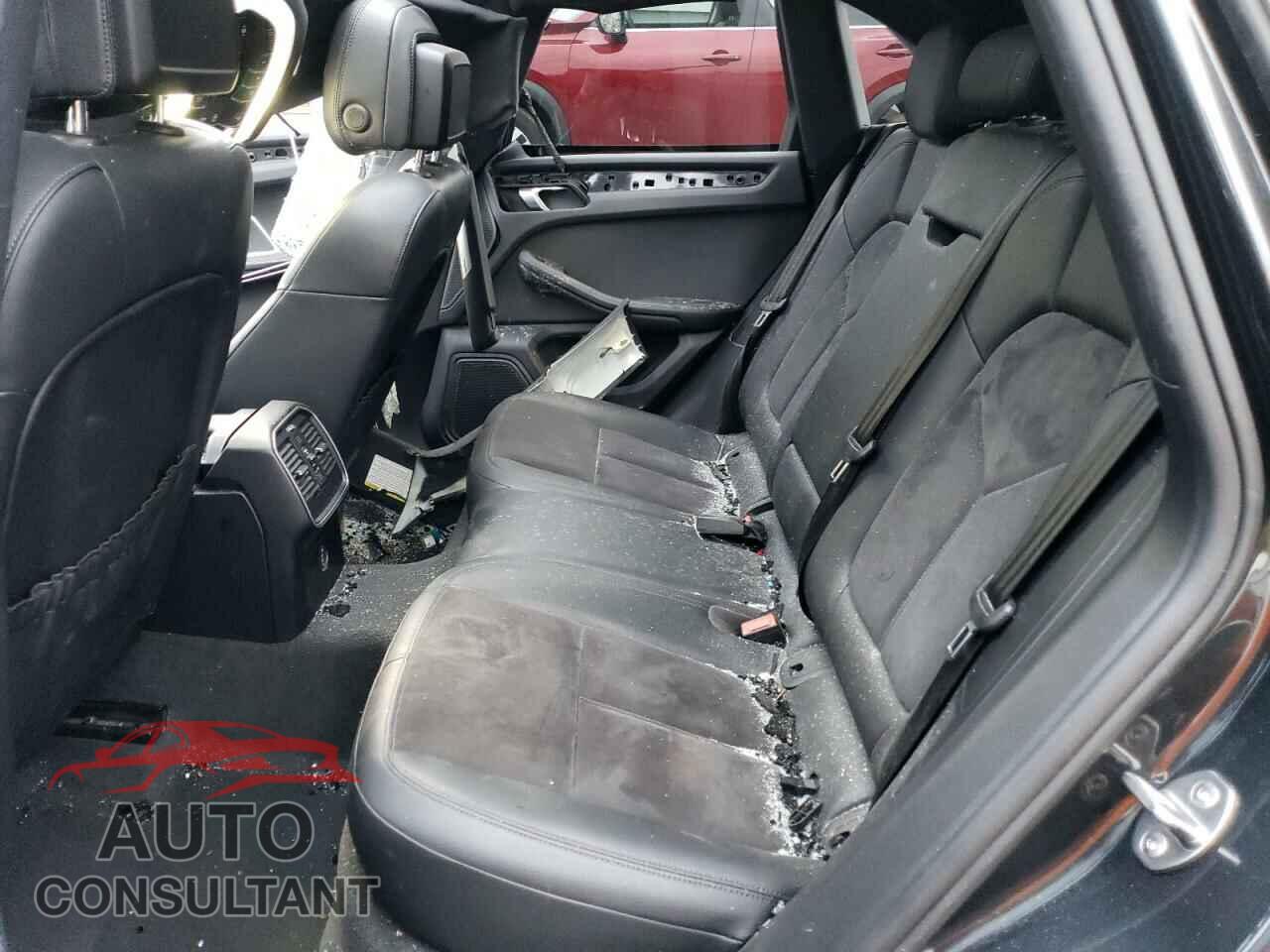 PORSCHE MACAN 2018 - WP1AA2A59JLB19655