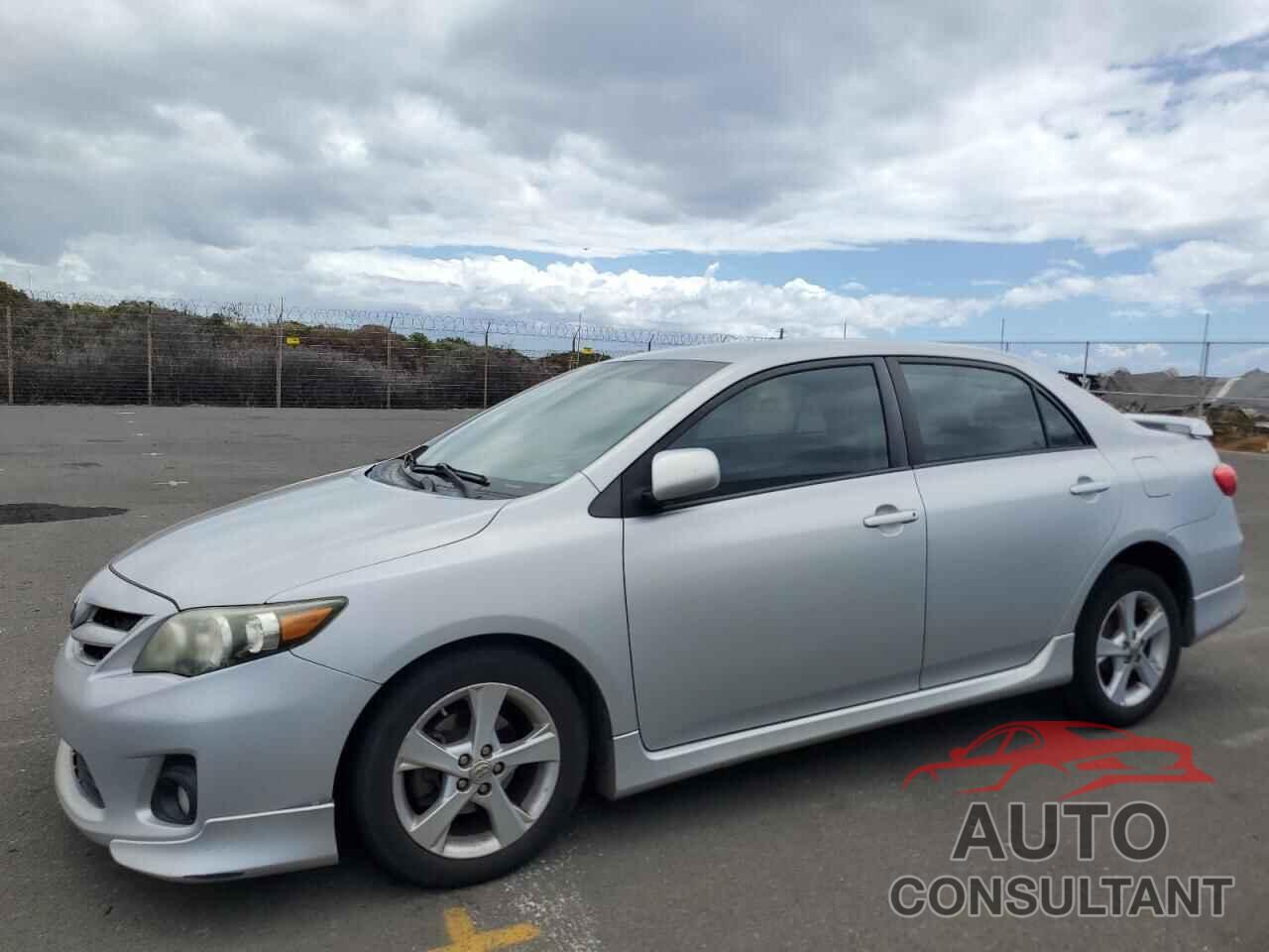 TOYOTA COROLLA 2013 - 2T1BU4EE5DC940069