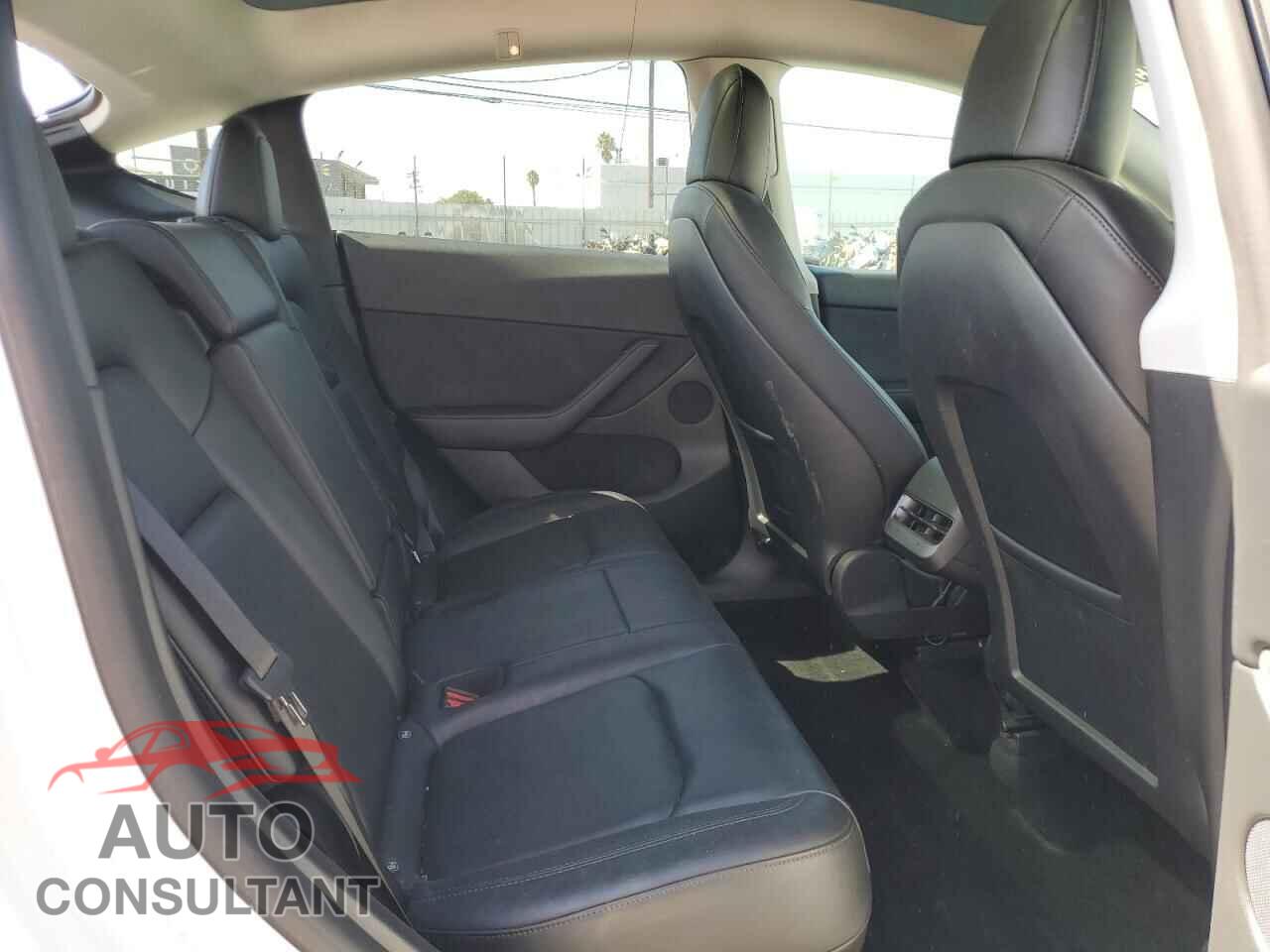 TESLA MODEL Y 2022 - 7SAYGDEF1NF410577