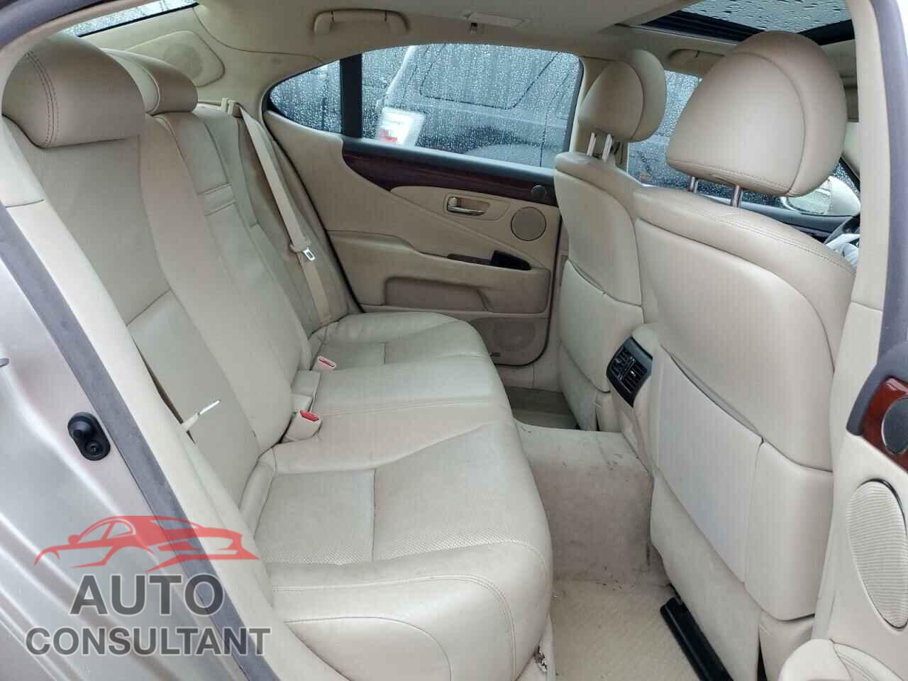 LEXUS LS460 2011 - JTHCL5EF8B5010830