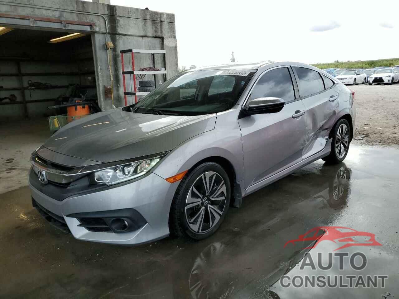 HONDA CIVIC 2018 - JHMFC1F35JX011558