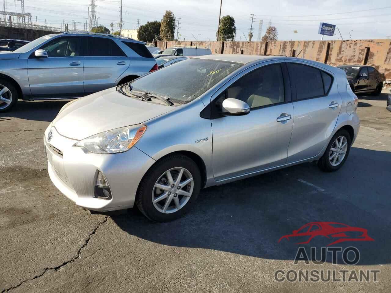 TOYOTA PRIUS 2014 - JTDKDTB32E1566460