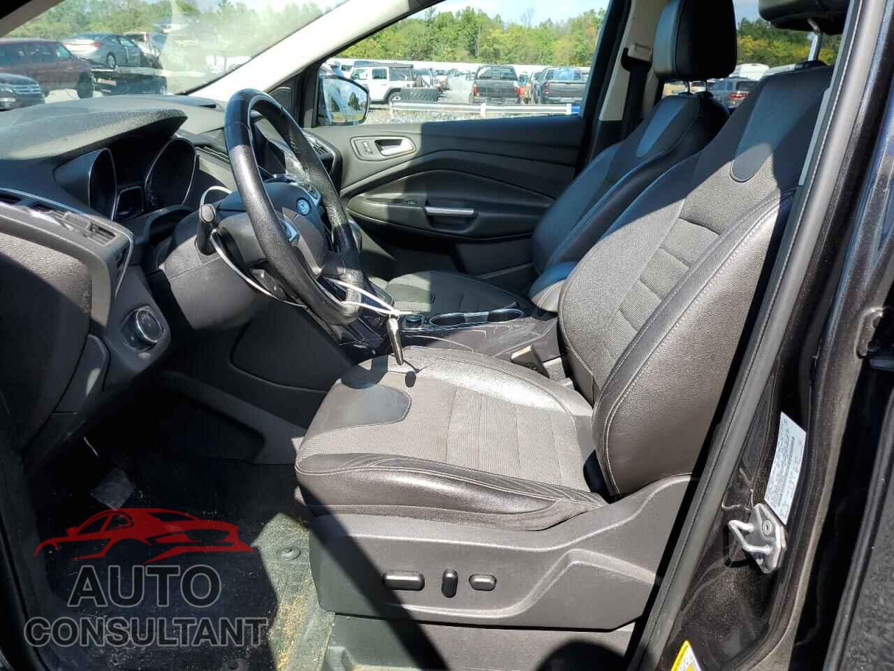 FORD ESCAPE 2013 - 1FMCU9J93DUA15895