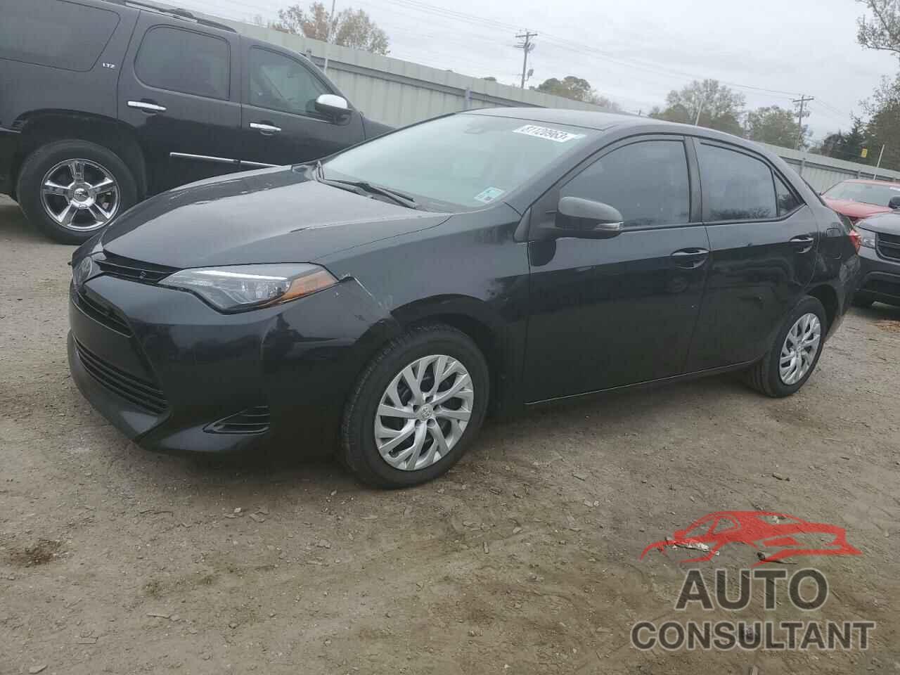 TOYOTA COROLLA 2018 - 5YFBURHE2JP768376