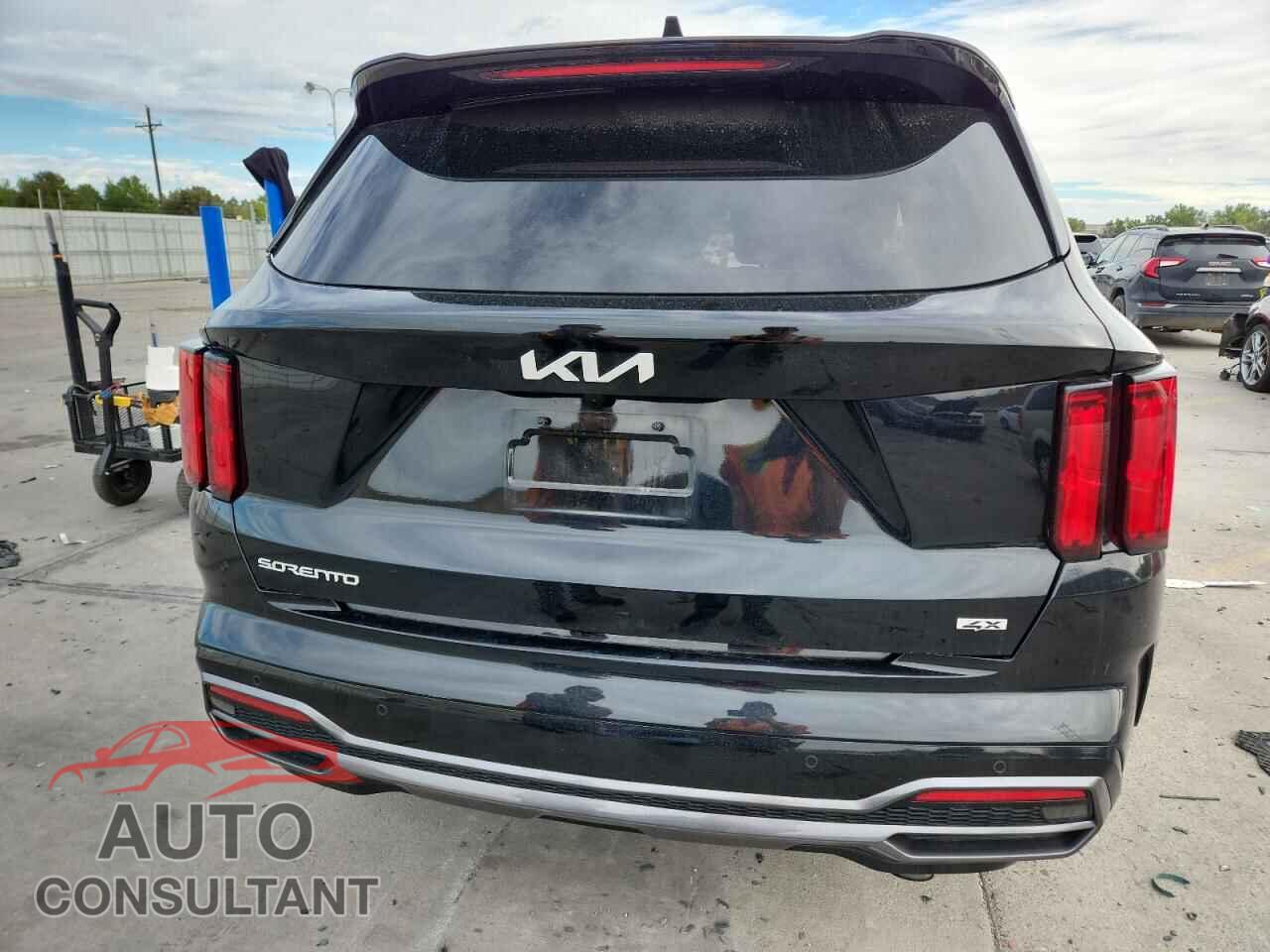 KIA SORENTO 2023 - 5XYRKDLF3PG228331