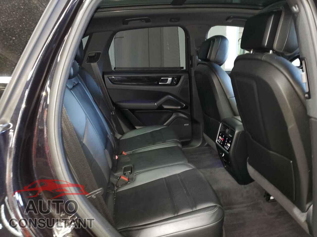 PORSCHE CAYENNE 2019 - WP1AA2AY1KDA00665