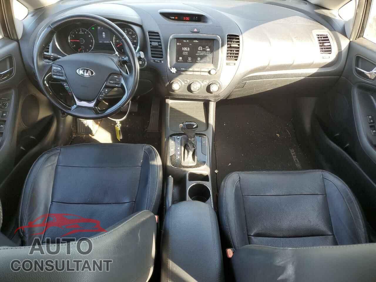 KIA FORTE 2017 - KNAFX5A84H5706830