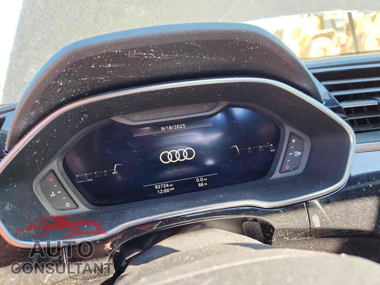 AUDI Q3 2020 - WA1FECF38L1115744