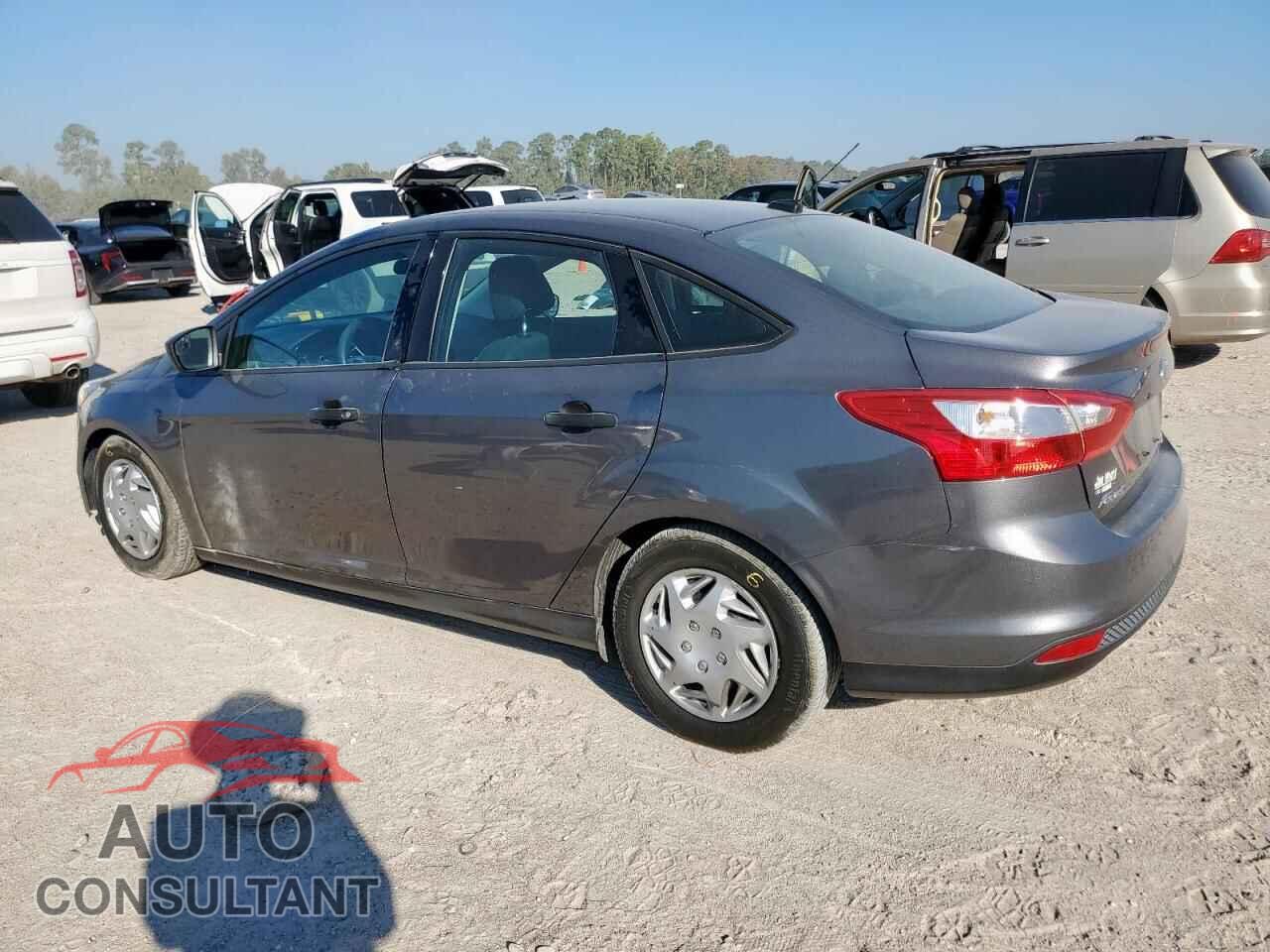FORD FOCUS 2014 - 1FADP3E28EL148952