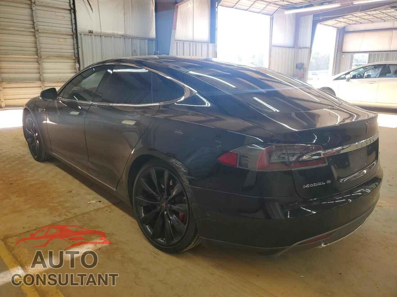 TESLA MODEL S 2015 - 5YJSA1H4XFF096569