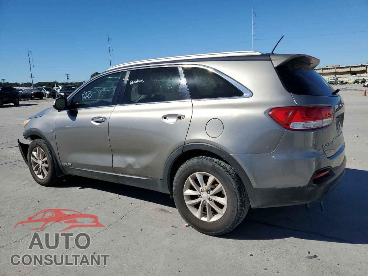 KIA SORENTO 2017 - 5XYPGDA56HG221636