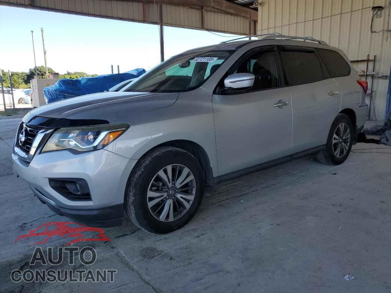 NISSAN PATHFINDER 2017 - 5N1DR2MN9HC629075