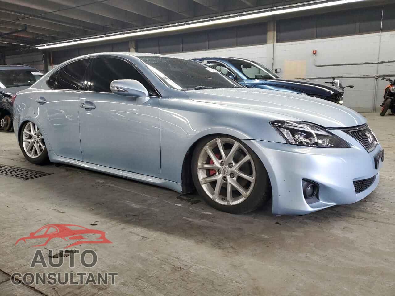 LEXUS IS 2011 - JTHCF5C24B5048451