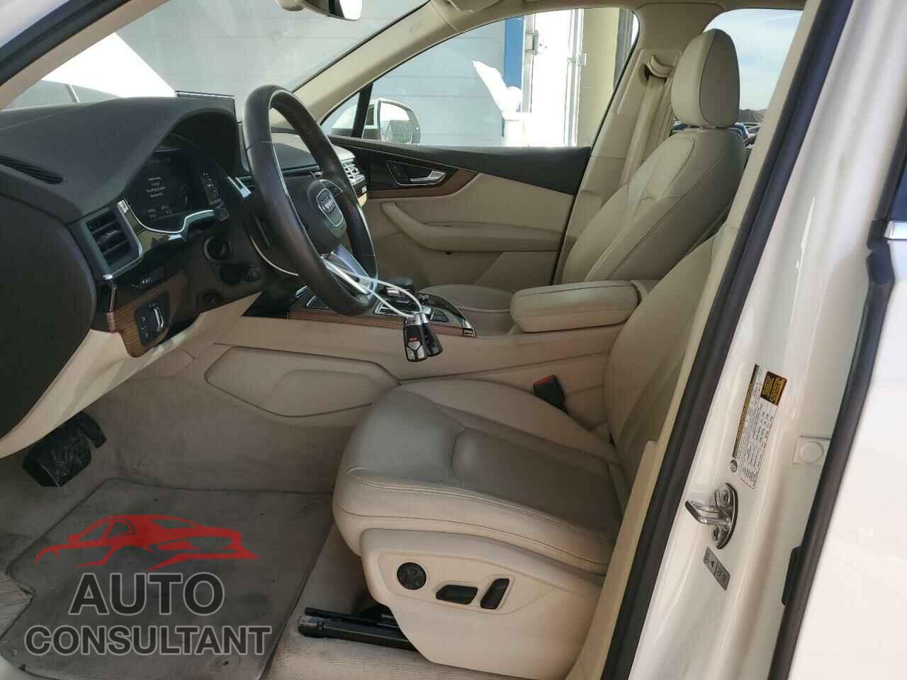 AUDI Q7 2017 - WA1LABF76HD009407