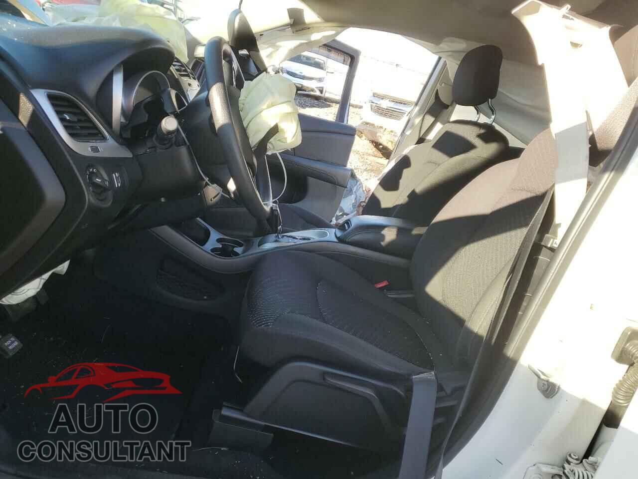 DODGE JOURNEY 2018 - 3C4PDCBG4JT522875
