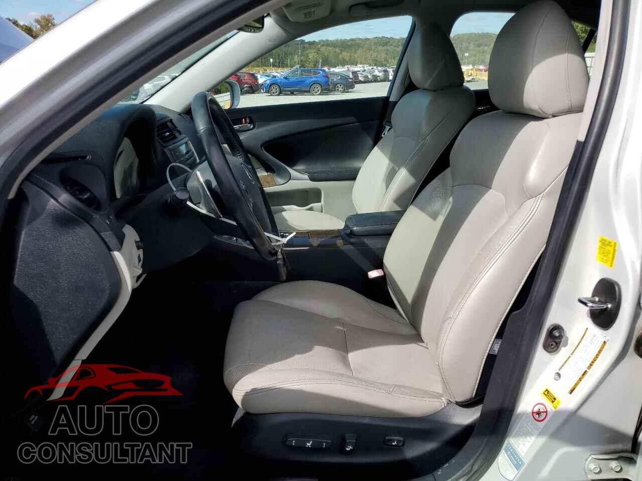 LEXUS IS 2010 - JTHCF5C25A5042639