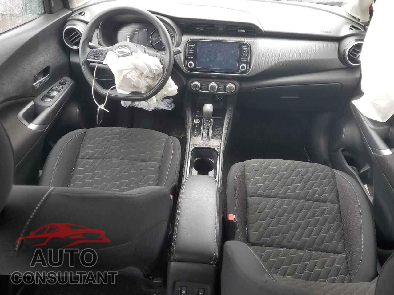 NISSAN KICKS 2023 - 3N1CP5CV3PL525437