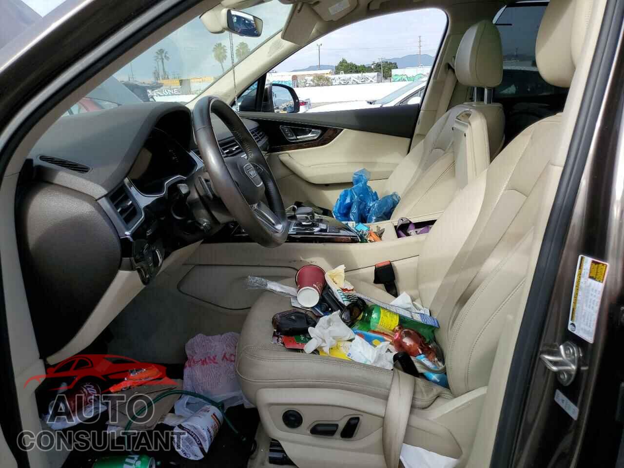 AUDI Q7 2017 - WA1LAAF76HD018165