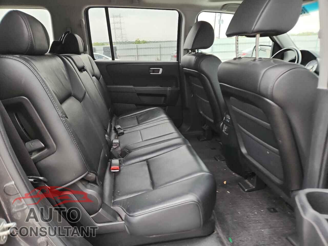 HONDA PILOT 2011 - 5FNYF4H59BB071677