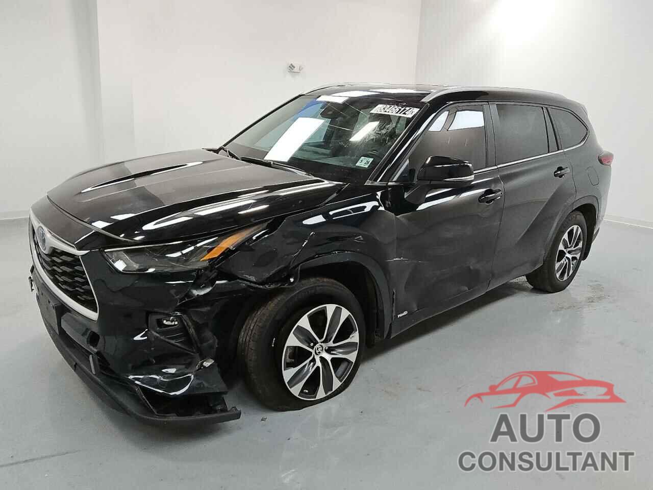 TOYOTA HIGHLANDER 2023 - 5TDKBRCHXPS585220