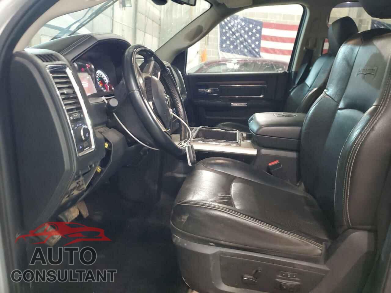 RAM 1500 2015 - 1C6RR7VT6FS637228