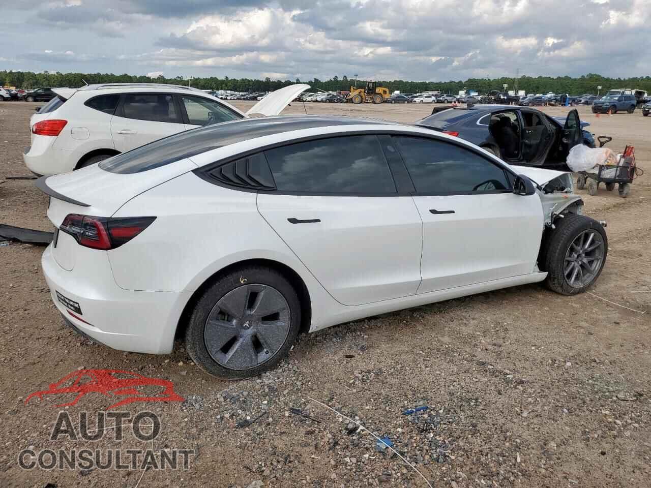 TESLA MODEL 3 2022 - 5YJ3E1EA2NF157754