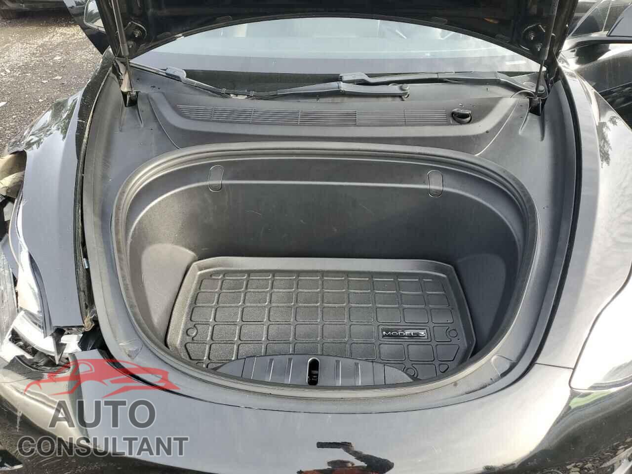 TESLA MODEL 3 2018 - 5YJ3E1EA0JF071854