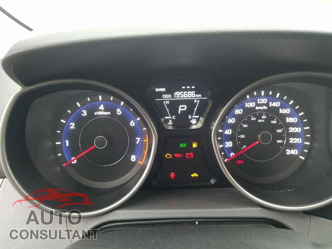 HYUNDAI ELANTRA 2012 - 5NPDH4AE4CH080308