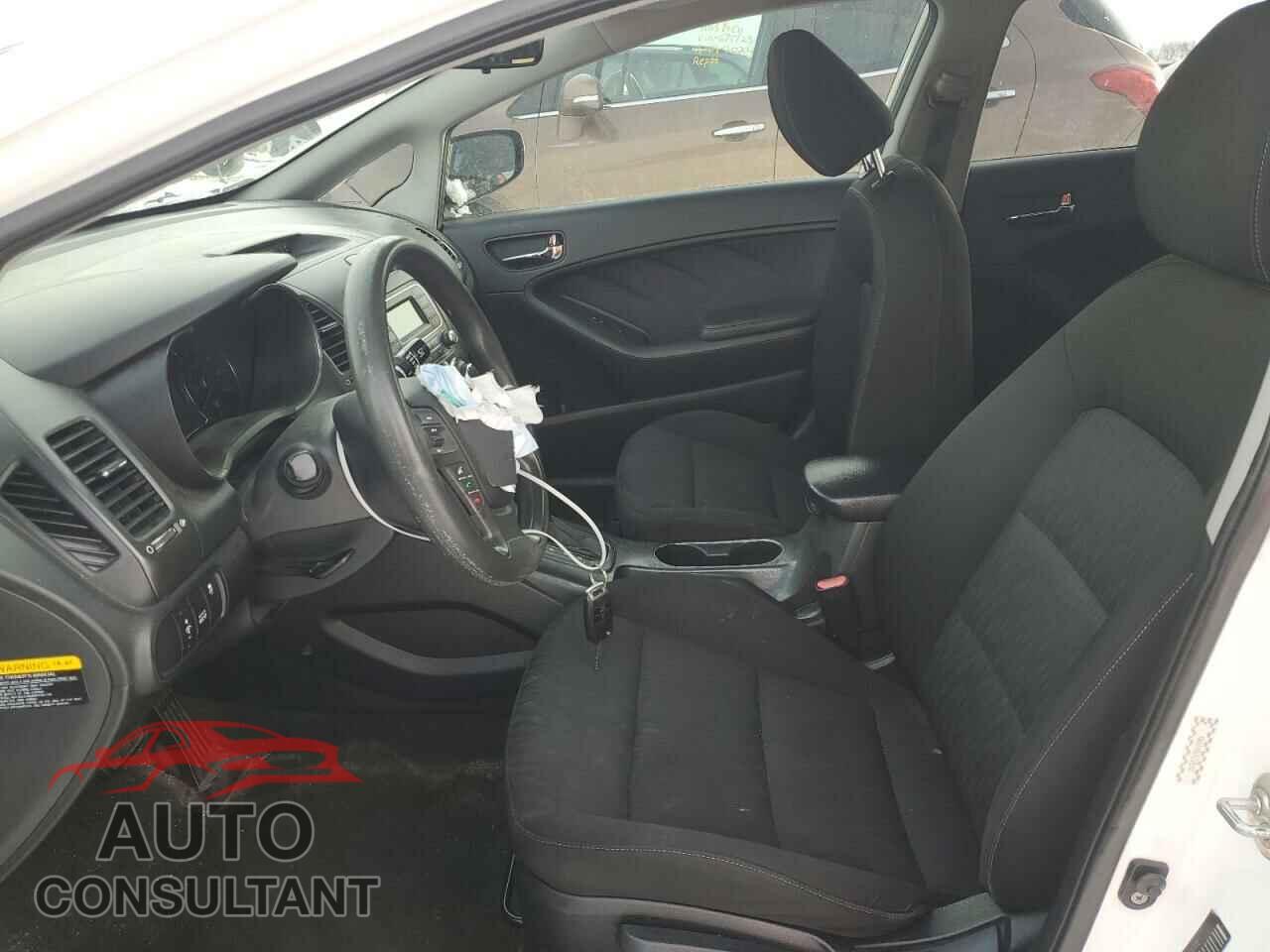 KIA FORTE 2016 - KNAFK4A67G5595101