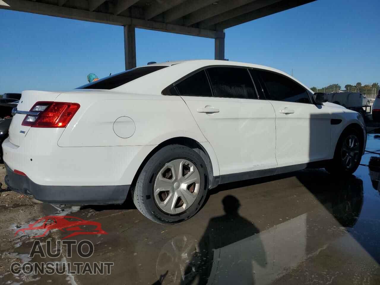 FORD TAURUS 2015 - 1FAHP2MK4FG119486