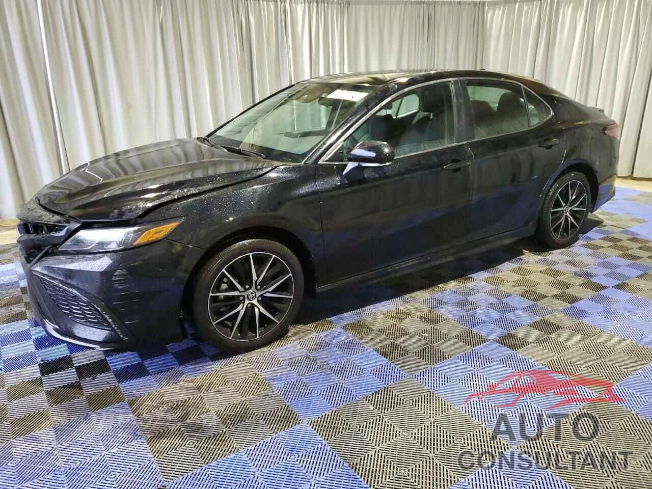TOYOTA CAMRY 2024 - 4T1G11BK1RU123873