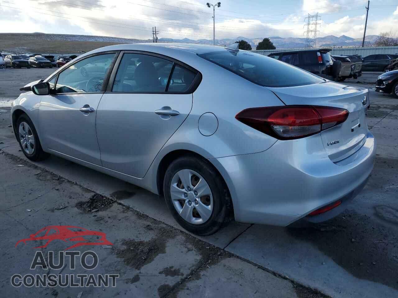 KIA FORTE 2017 - 3KPFK4A76HE089471