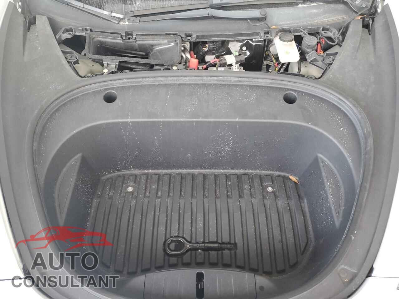TESLA MODEL 3 2022 - 5YJ3E1EA5NF335897