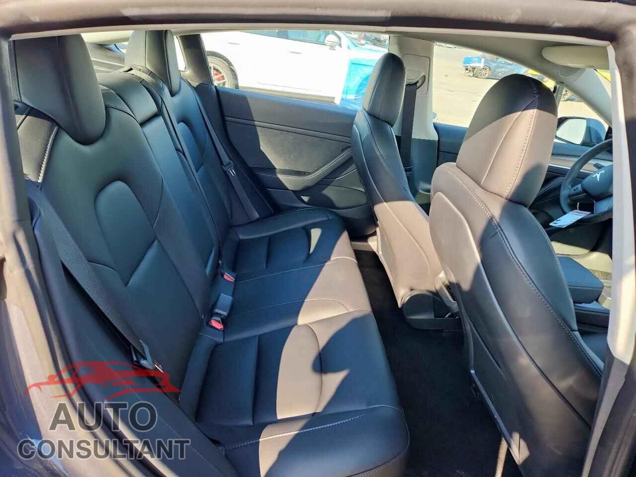 TESLA MODEL 3 2022 - 5YJ3E1EB0NF356231